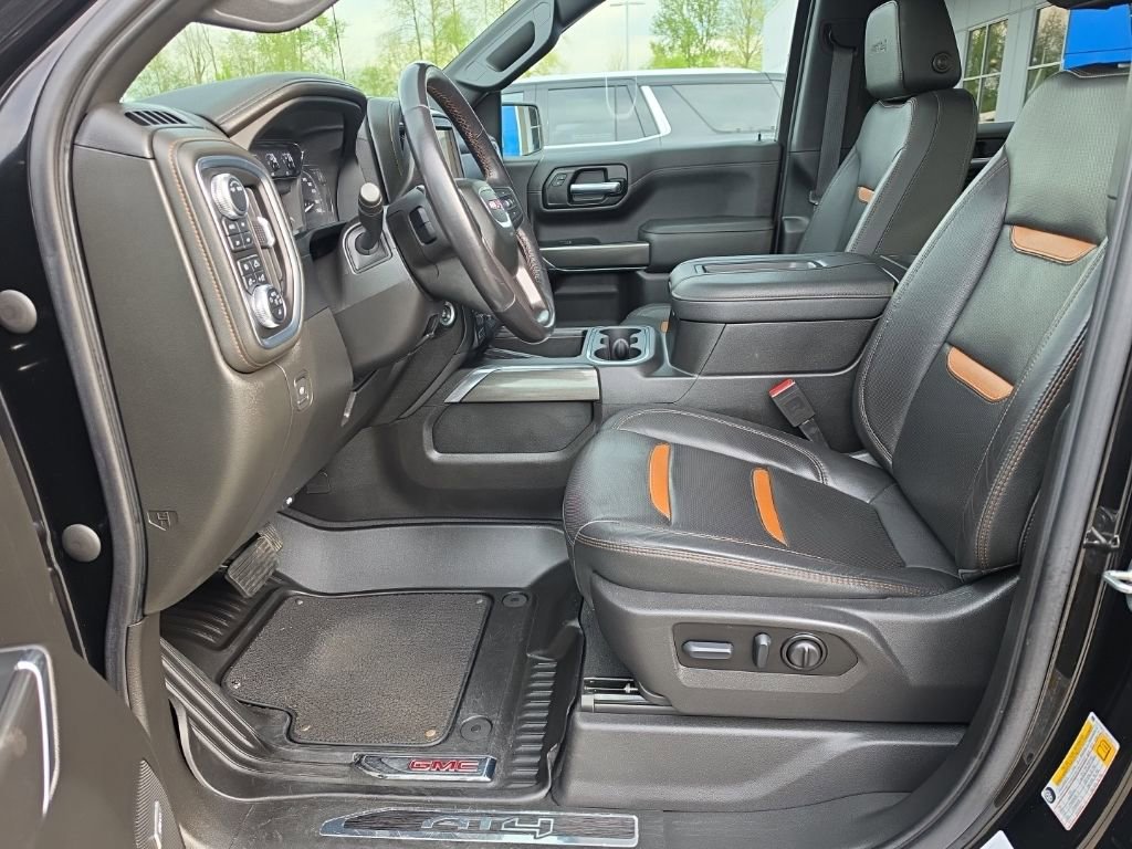 Used 2022 GMC Sierra 1500 AT4 w/ AT4 Preferred Package AWD/4WD image 23