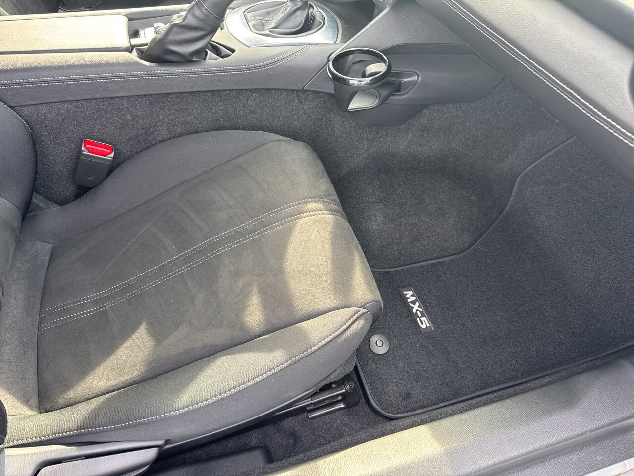 Used 2024 MAZDA MX-5 Miata Club image 42