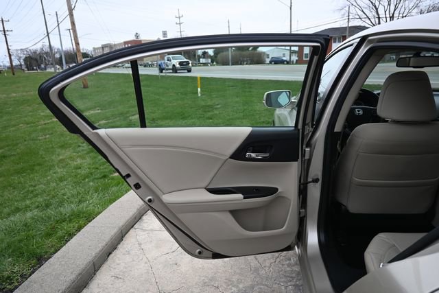 Used 2016 Honda Accord EX-L image 23