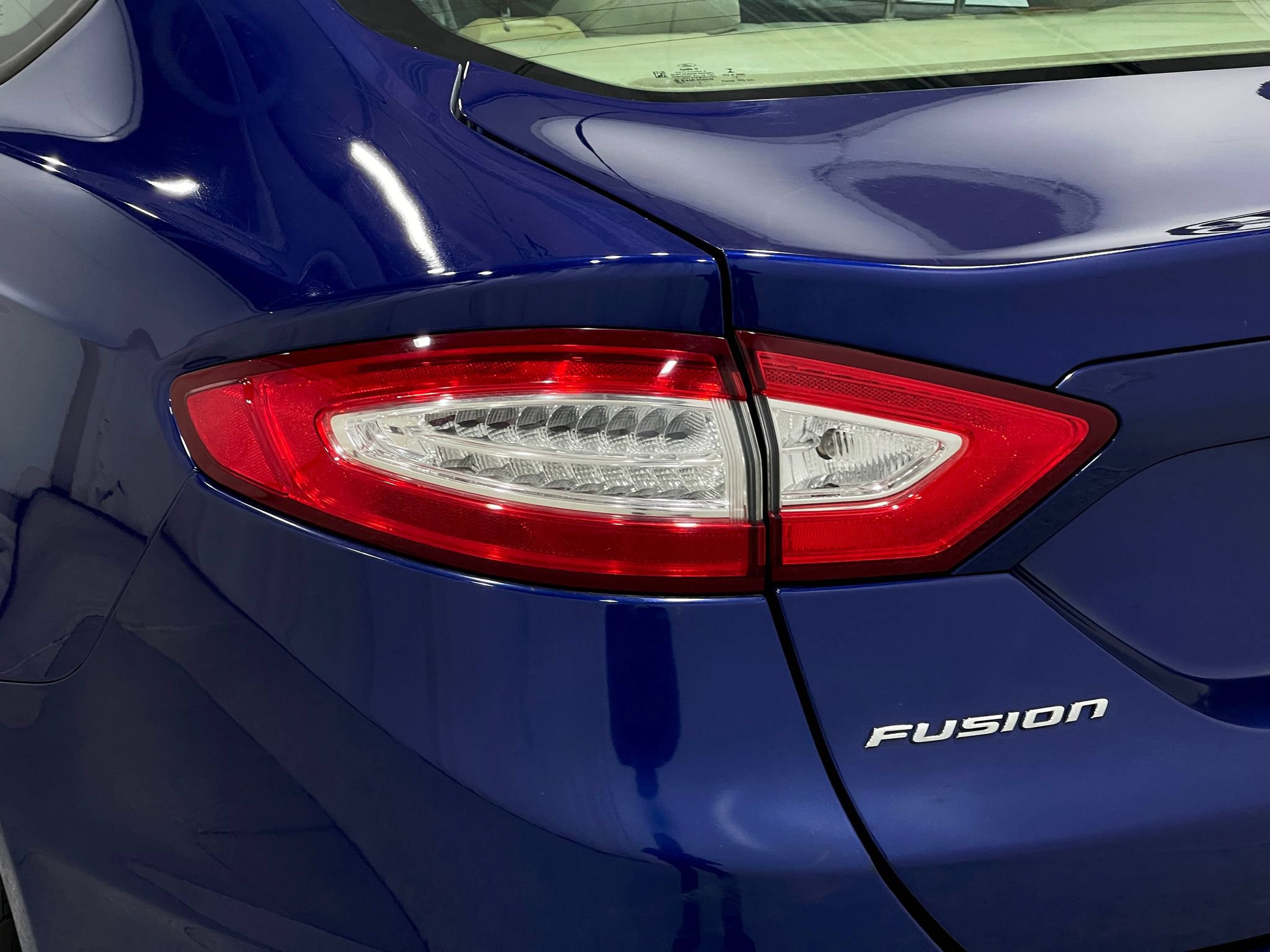 Used 2013 Ford Fusion SE FWD image 31