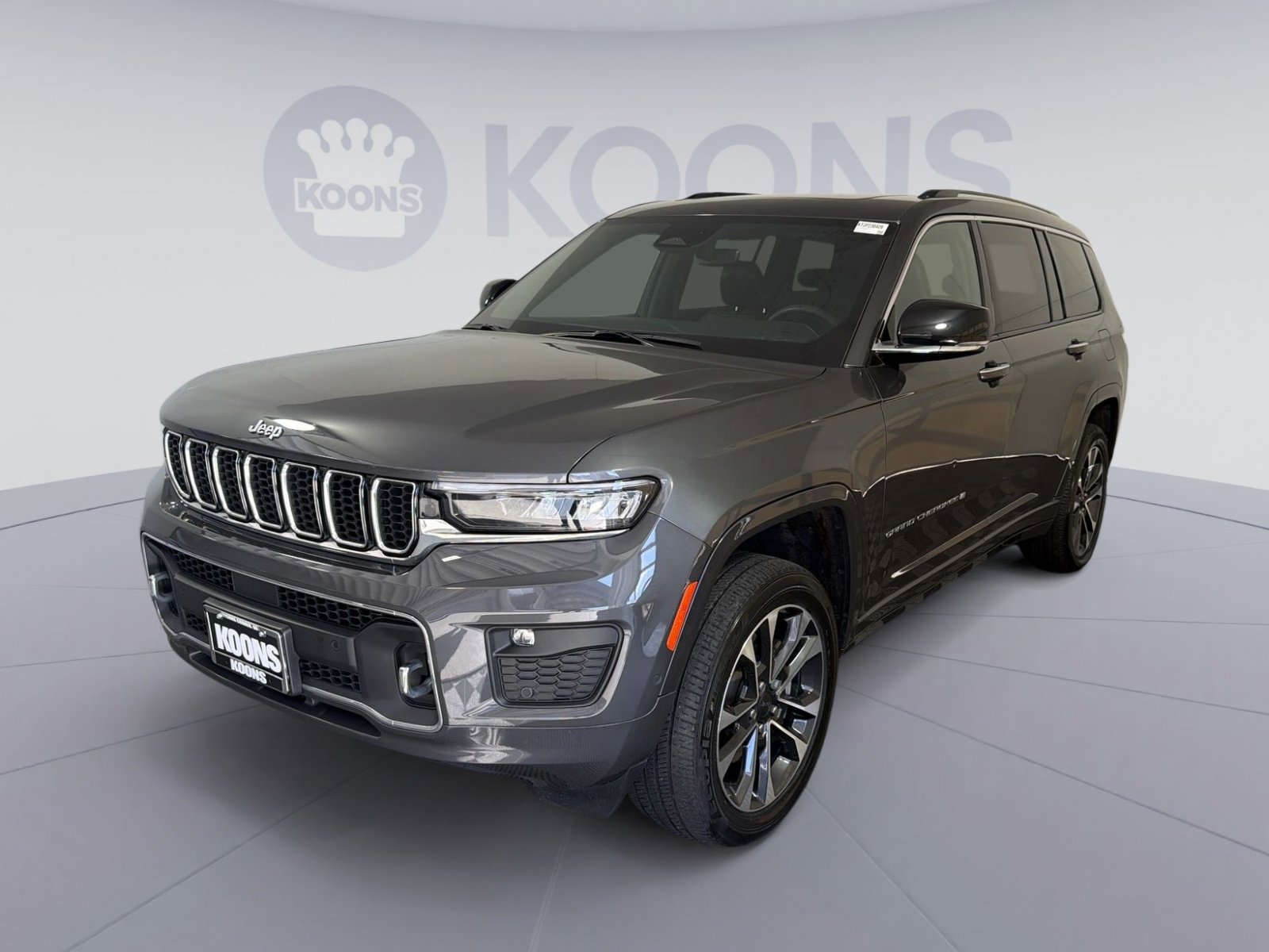Used 2023 Jeep Grand Cherokee L Overland image 1