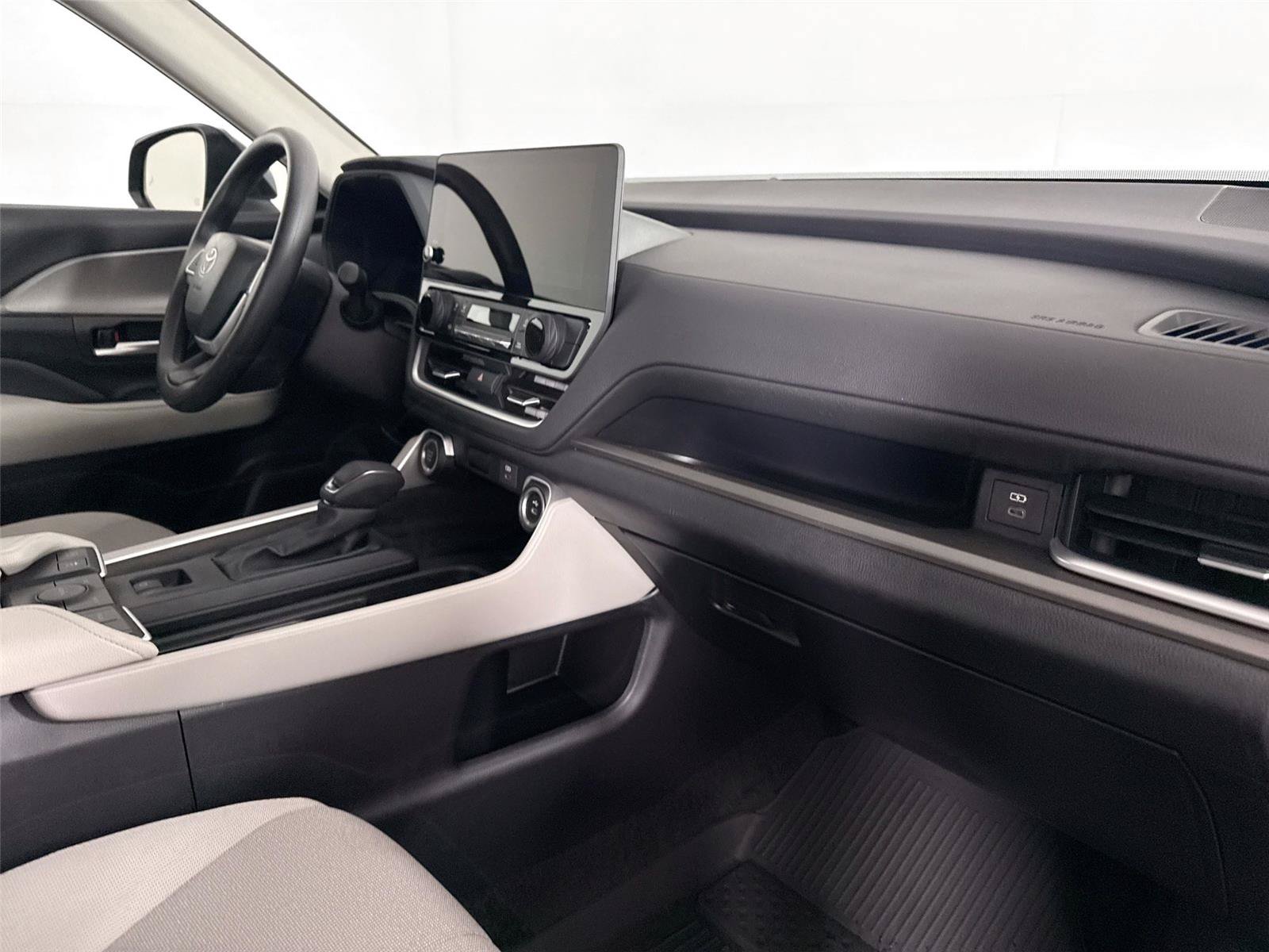 Certified 2026 Toyota Grand Highlander FWD image 41