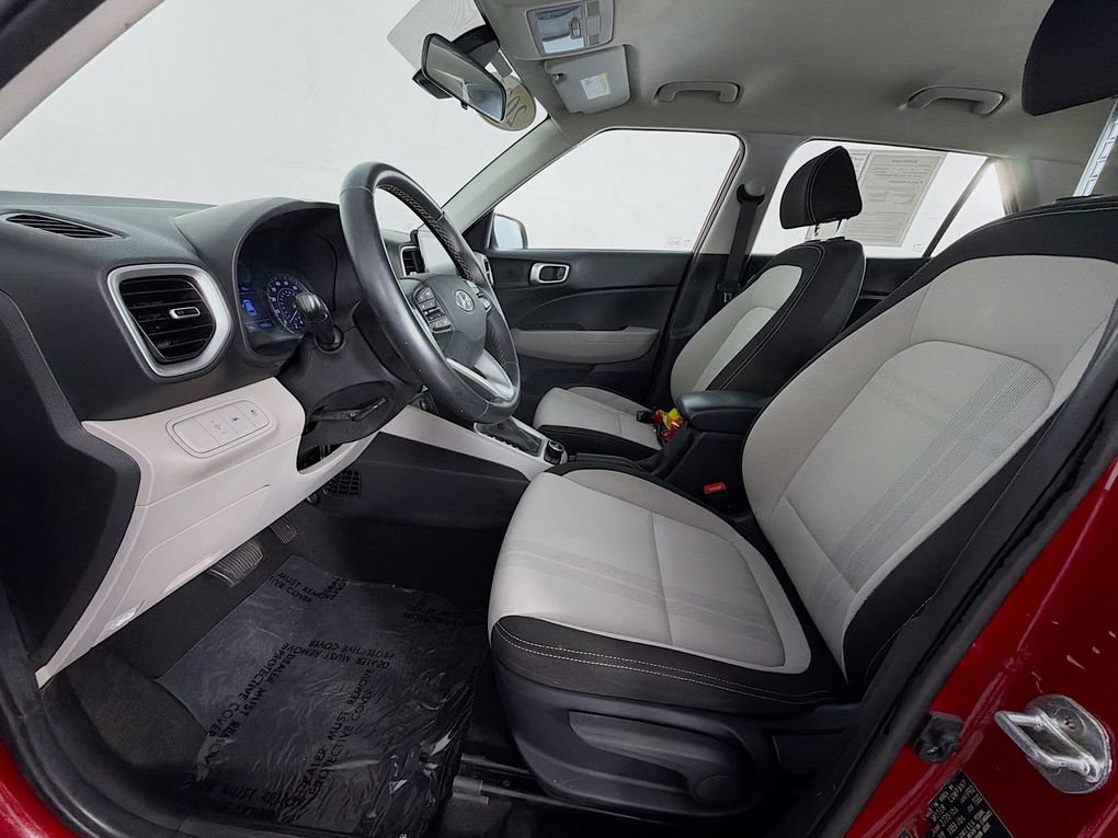 Used 2021 Hyundai Venue SEL FWD image 12