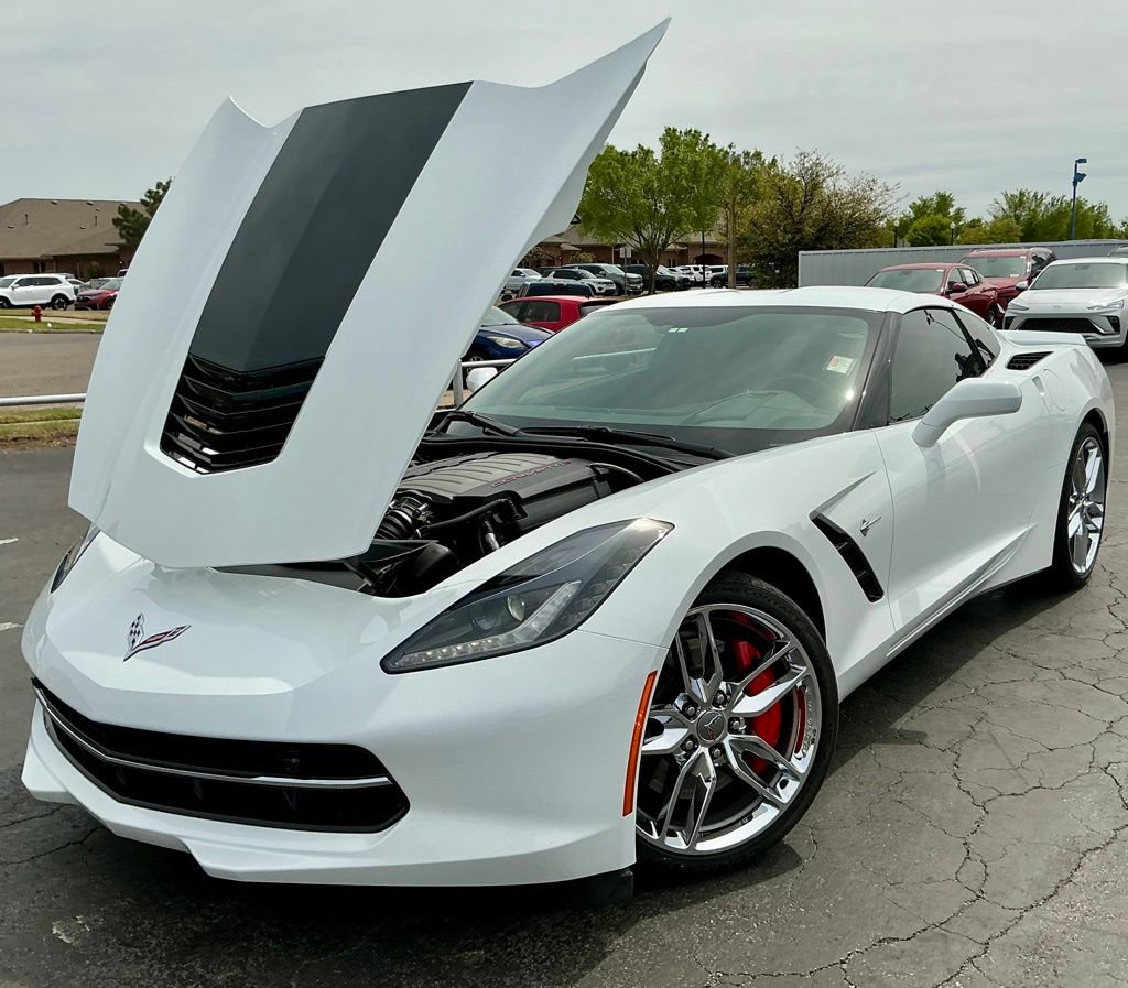Used 2016 Chevrolet Corvette Stingray Coupe w/ 2LT Preferred Equipment Group image 2