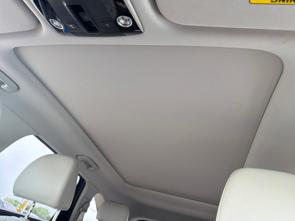 Used 2025 Kia Sorento S w/ Panoramic Sunroof Package FWD image 22