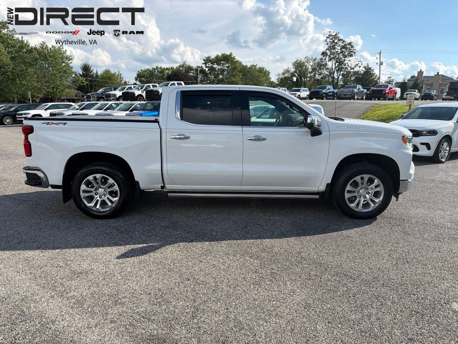 Used 2024 Chevrolet Silverado 1500 LTZ w/ Technology Package AWD/4WD image 13