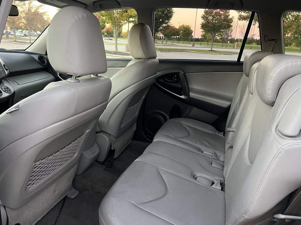 Used 2010 Toyota RAV4 Limited AWD/4WD image 15