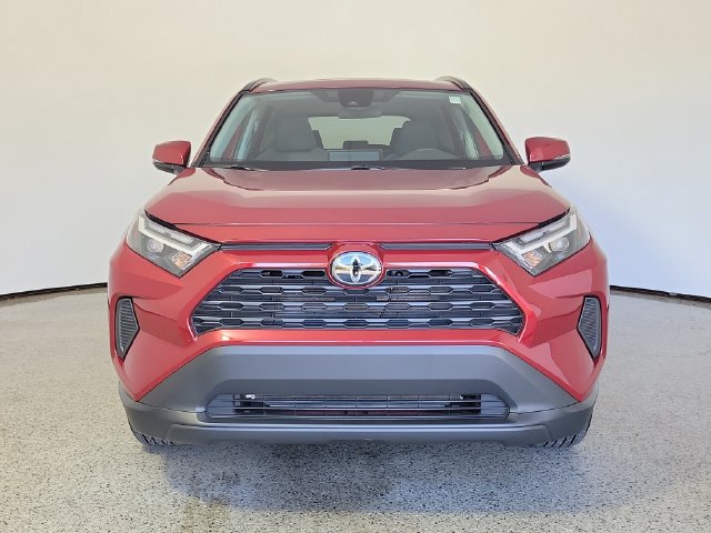 Used 2024 Toyota RAV4 XLE w/ Convenience Package FWD image 3