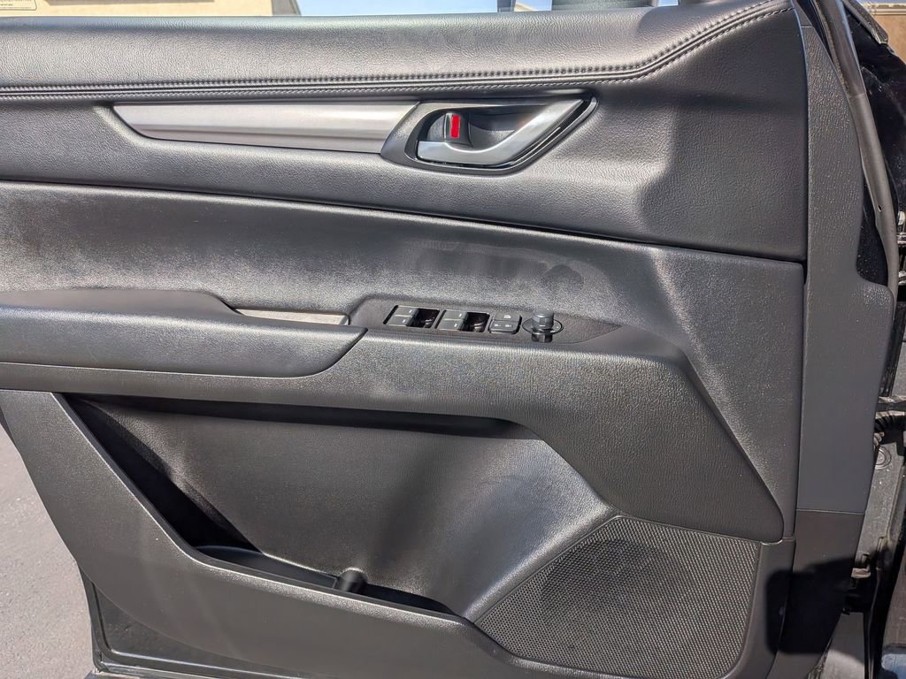 Used 2025 MAZDA CX-5 AWD 2.5 S w/ Select Package image 11