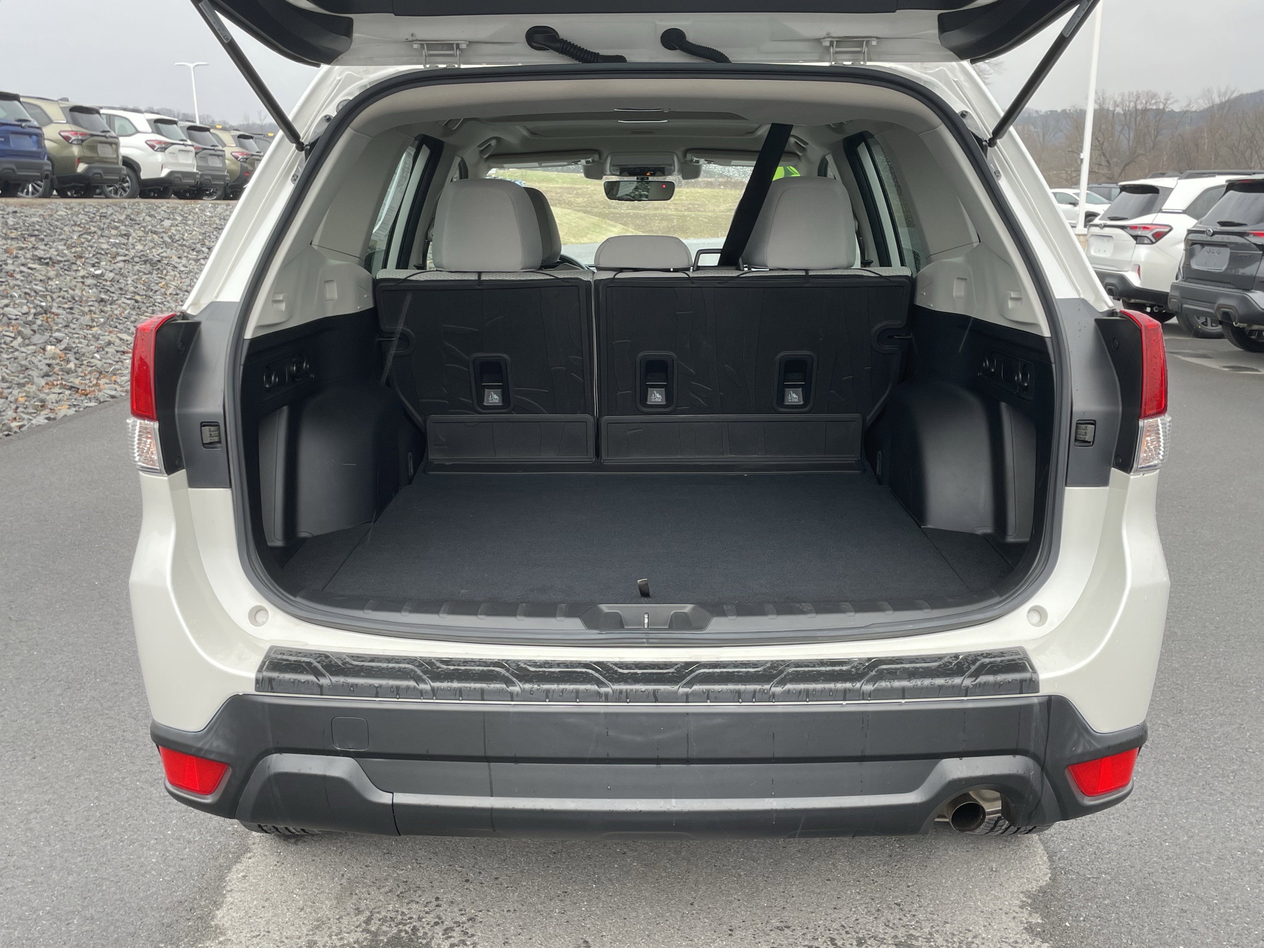 Used 2020 Subaru Forester Premium image 5