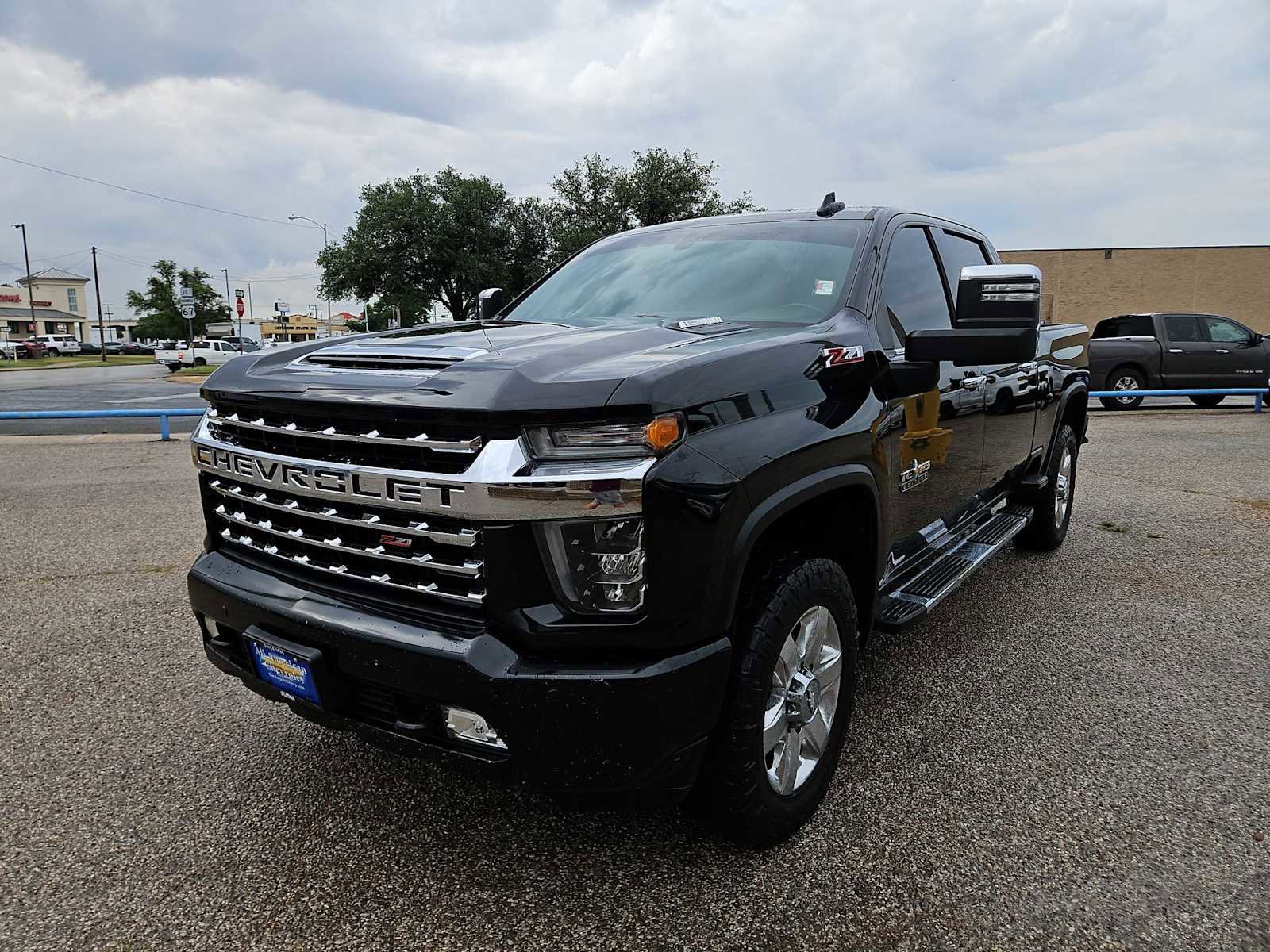 Used 2020 Chevrolet Silverado 2500 LTZ w/ LTZ Texas Edition AWD/4WD image 4