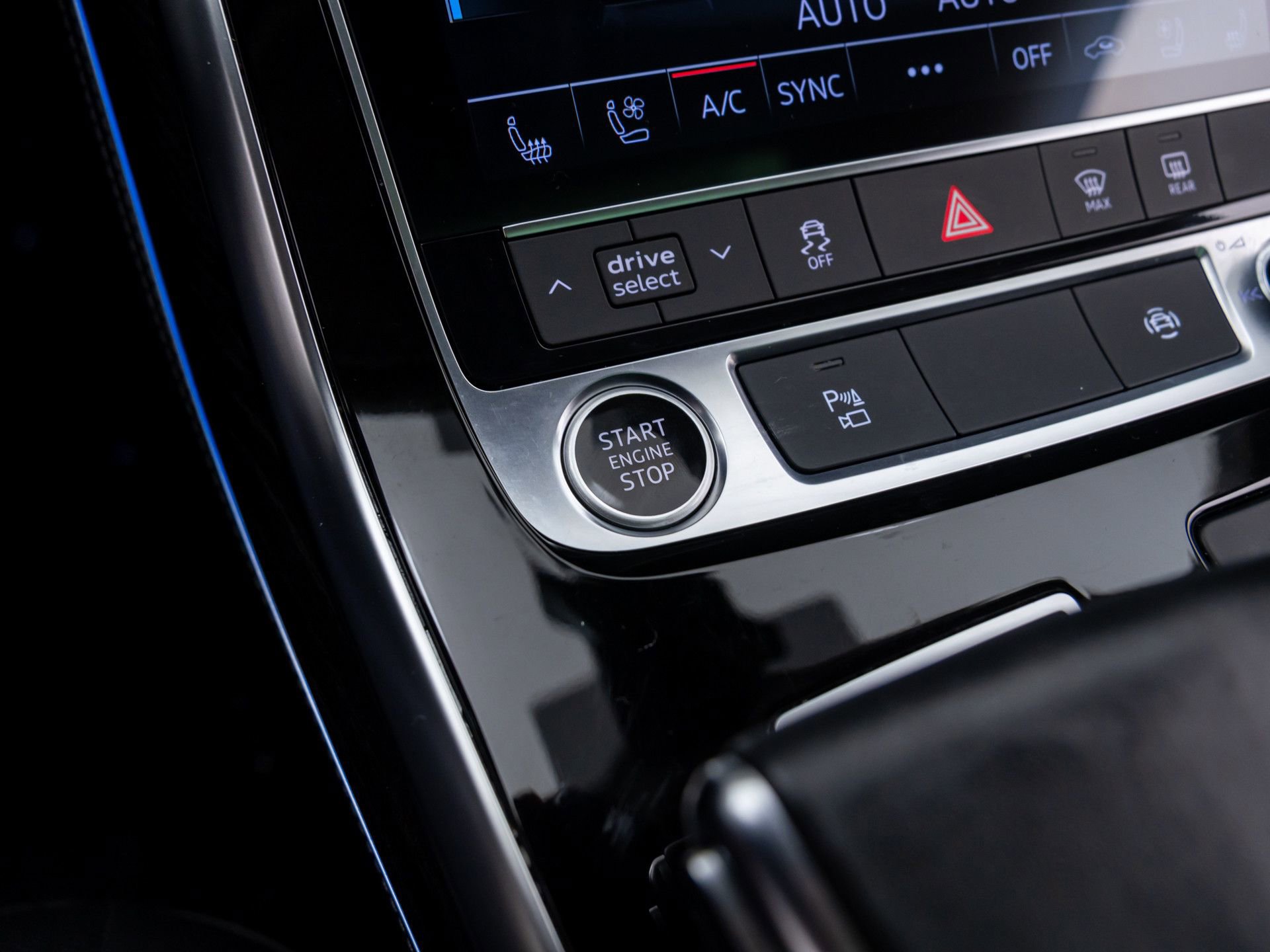 Used 2023 Audi Q8 Premium Plus image 21