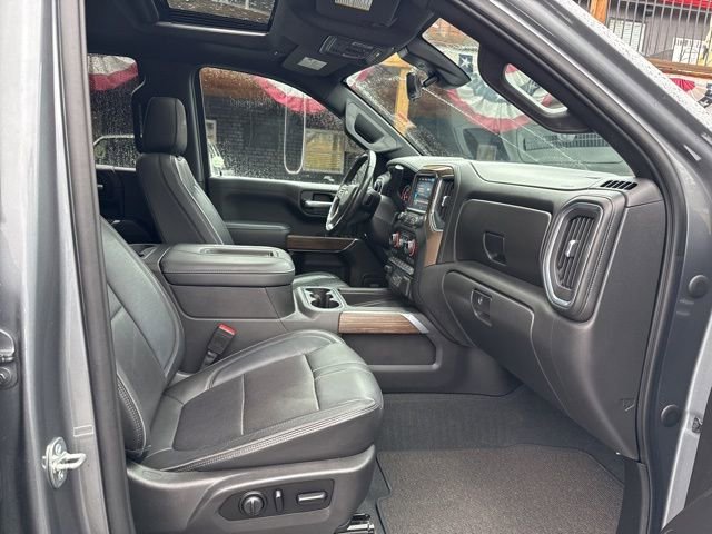 Used 2021 Chevrolet Silverado 1500 High Country w/ Technology Package image 17