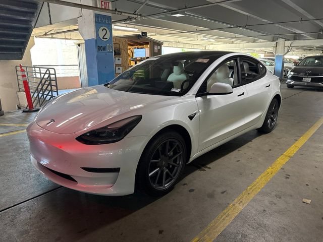 Used 2022 Tesla Model 3 Standard Range RWD image 1