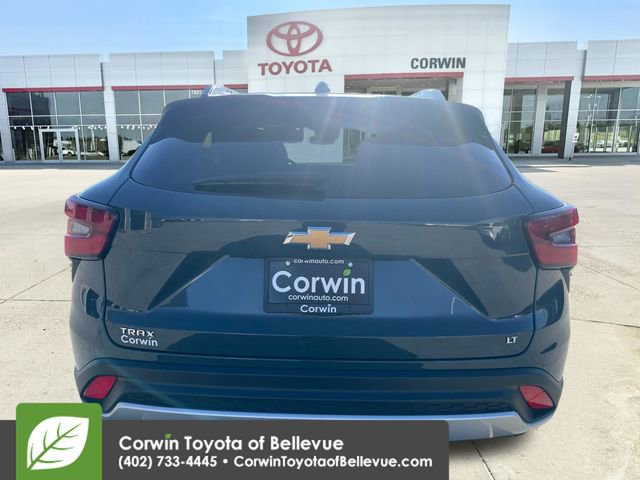 Used 2025 Chevrolet Trax LT image 4