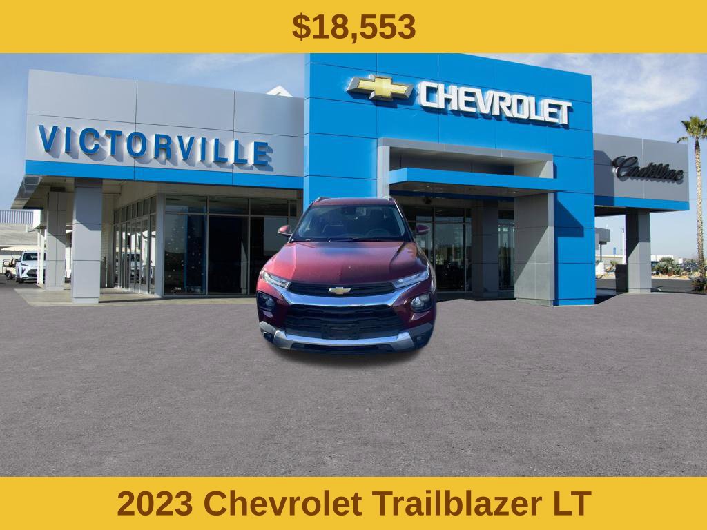 Used 2023 Chevrolet TrailBlazer LT w/ Convenience Package FWD image 2