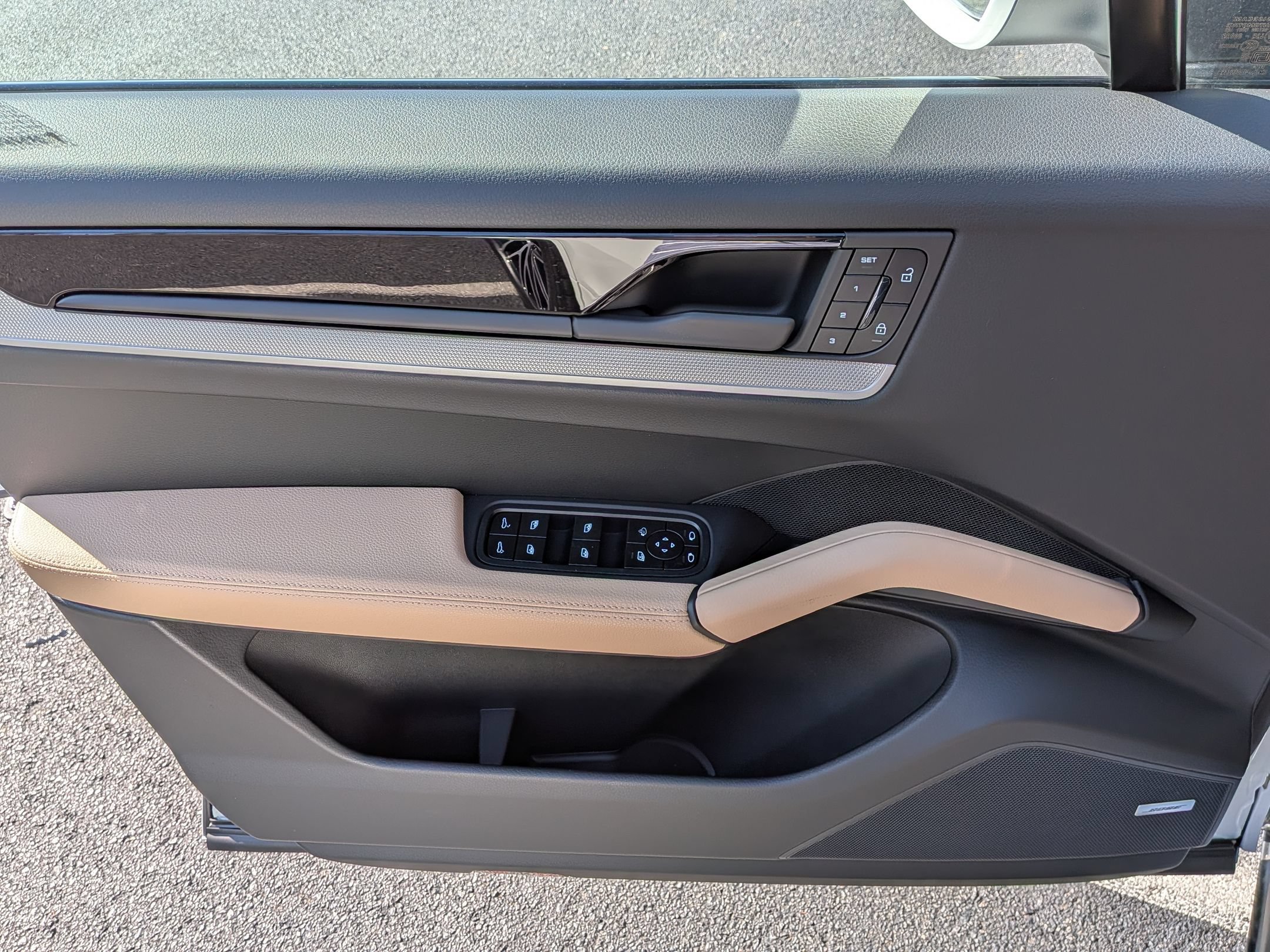 New 2026 Porsche Cayenne Coupe AWD/4WD image 23