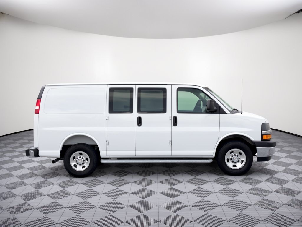 Used 2025 Chevrolet Express 2500 w/ Driver Convenience Package RWD image 8