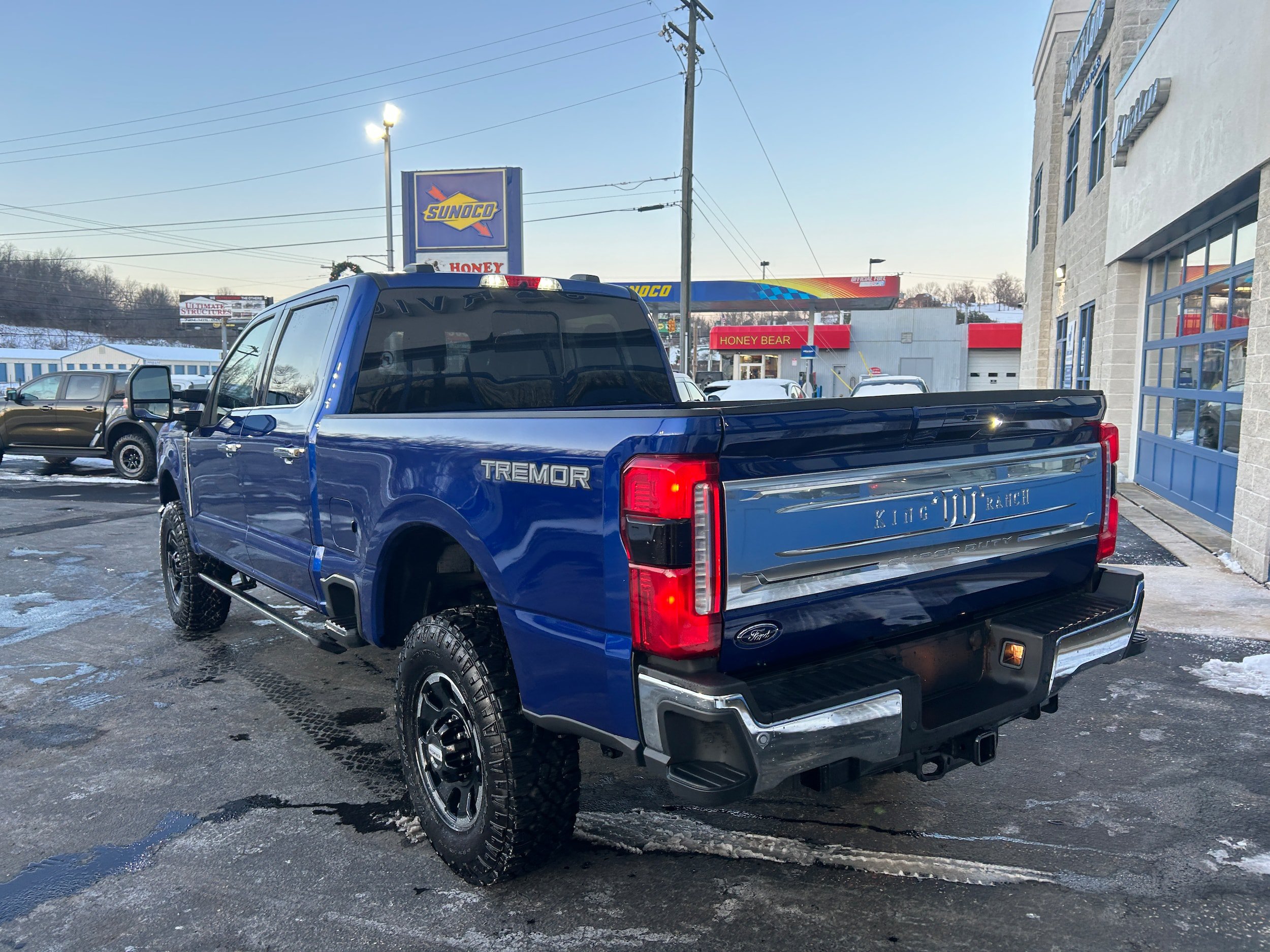 New 2026 Ford F250 King Ranch w/ Tremor Off-Road Package AWD/4WD image 9