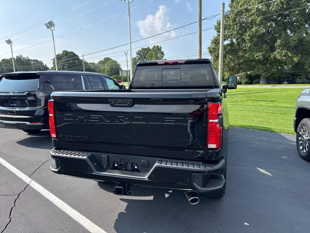 New 2026 Chevrolet Silverado 2500 High Country w/ Midnight Edition AWD/4WD image 6