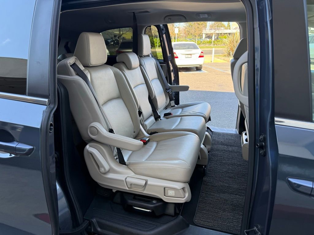 Used 2025 Honda Odyssey EX-L image 25
