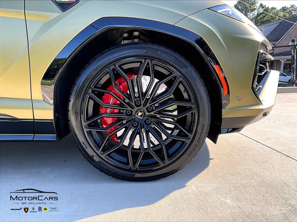 Used 2025 Lamborghini Urus Performante AWD/4WD image 33