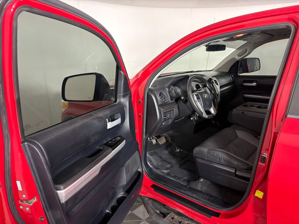 Used 2014 Toyota Tundra SR5 AWD/4WD image 11