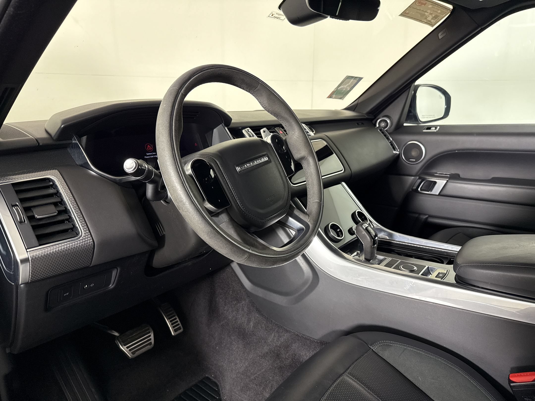 Used 2021 Land Rover Range Rover Sport HST AWD/4WD image 4