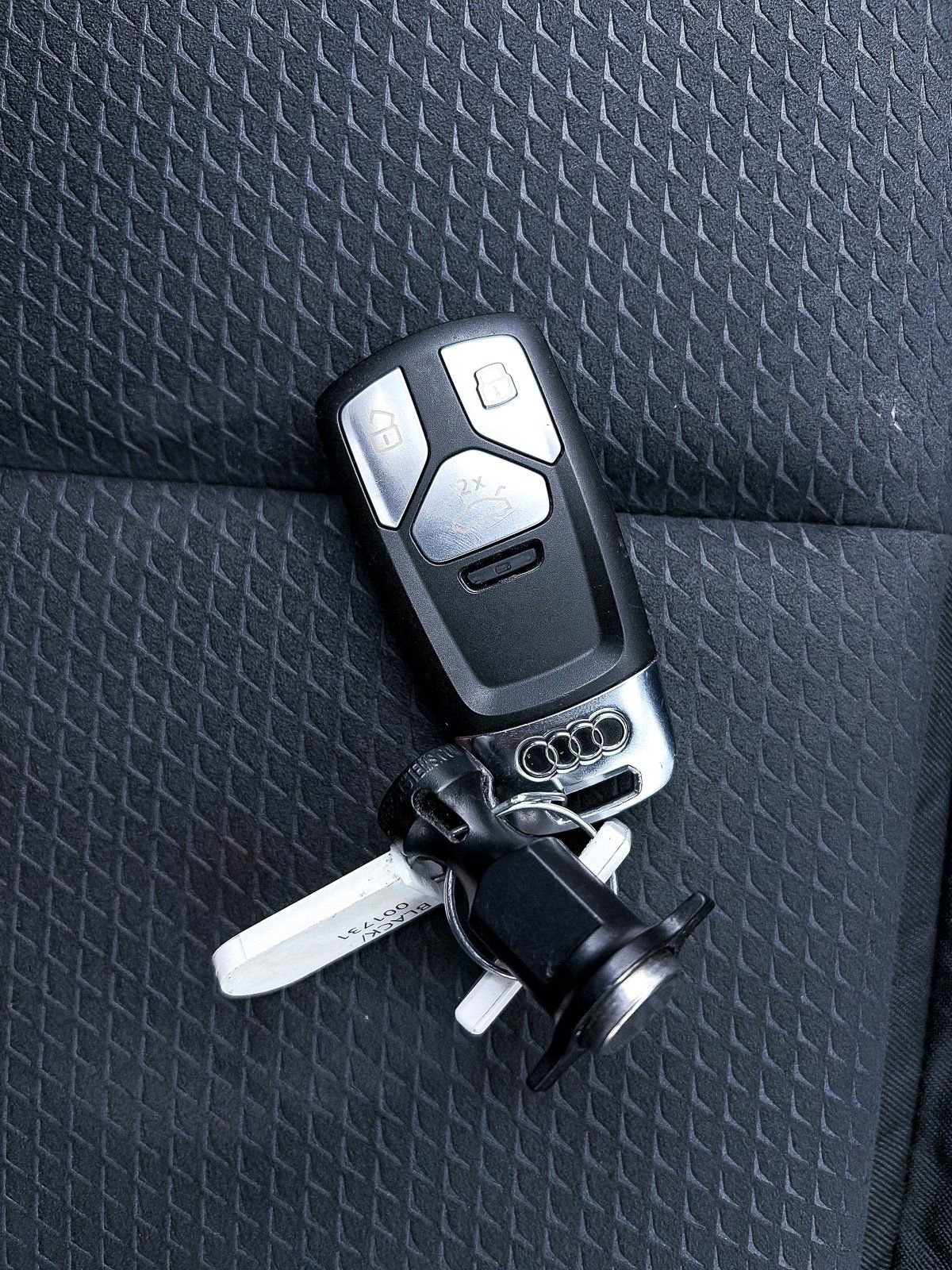 Used 2025 Audi SQ5 Premium Plus image 32