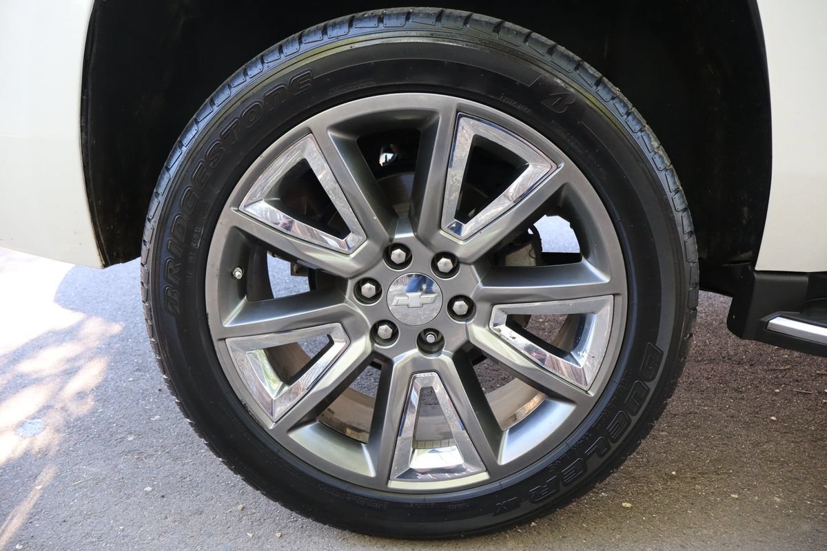 Used 2018 Chevrolet Tahoe Premier AWD/4WD image 45