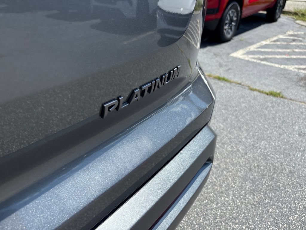 New 2026 Nissan Pathfinder Platinum w/ Accent Package FWD image 23
