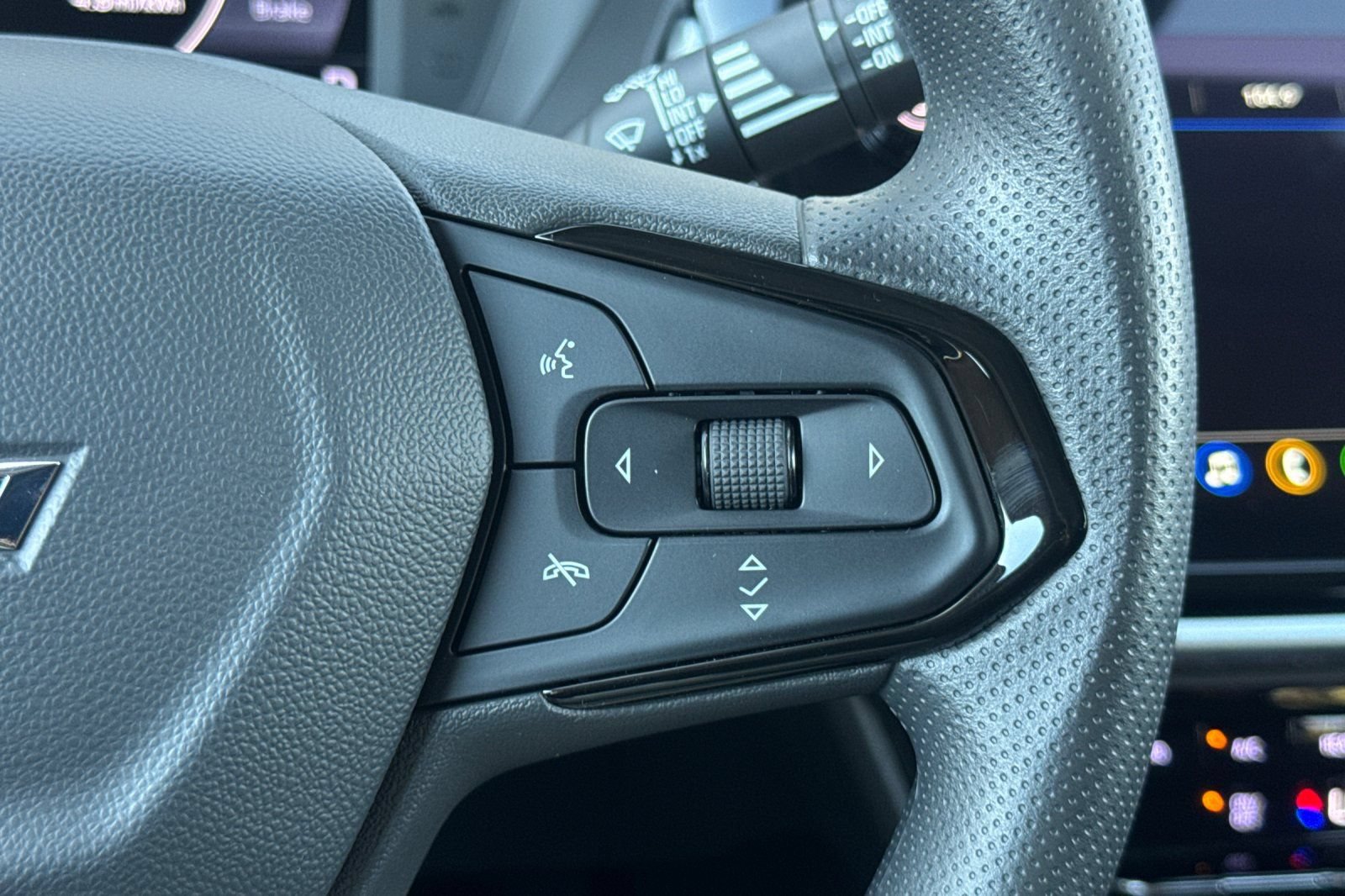 Used 2023 Chevrolet Bolt EUV LT w/ Driver Confidence Package FWD image 37