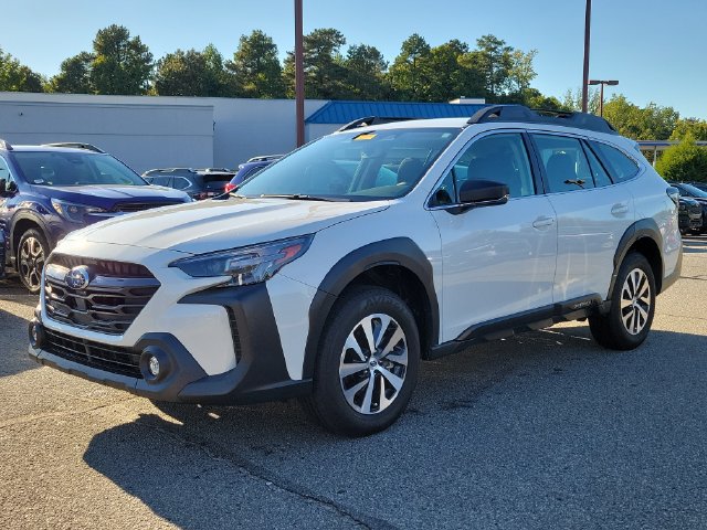 Certified 2025 Subaru Outback AWD/4WD image 3