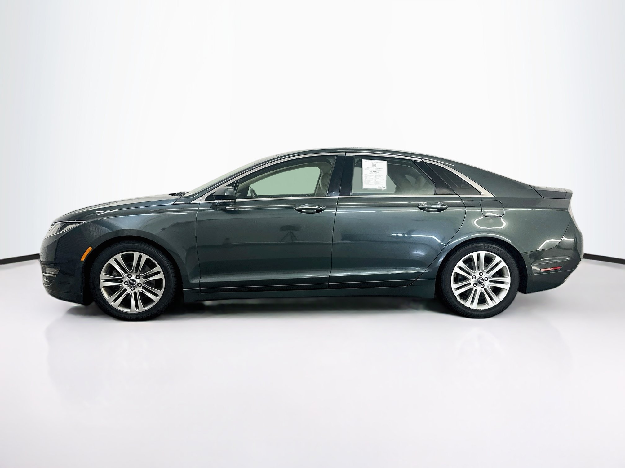 Used 2015 Lincoln MKZ w/ Equipment Group 102A Reserve FWD image 4