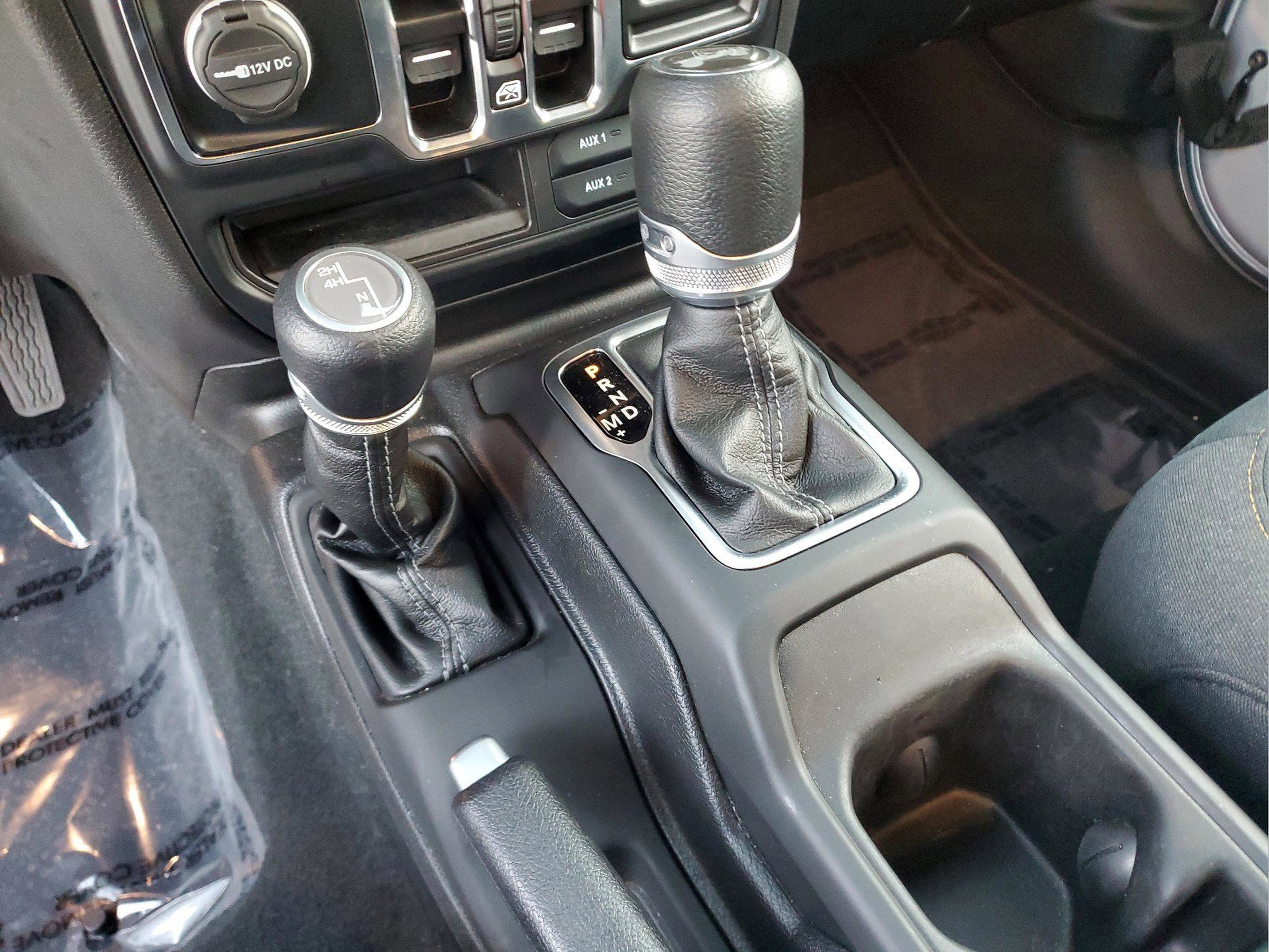 Certified 2024 Jeep Wrangler Sport S image 26