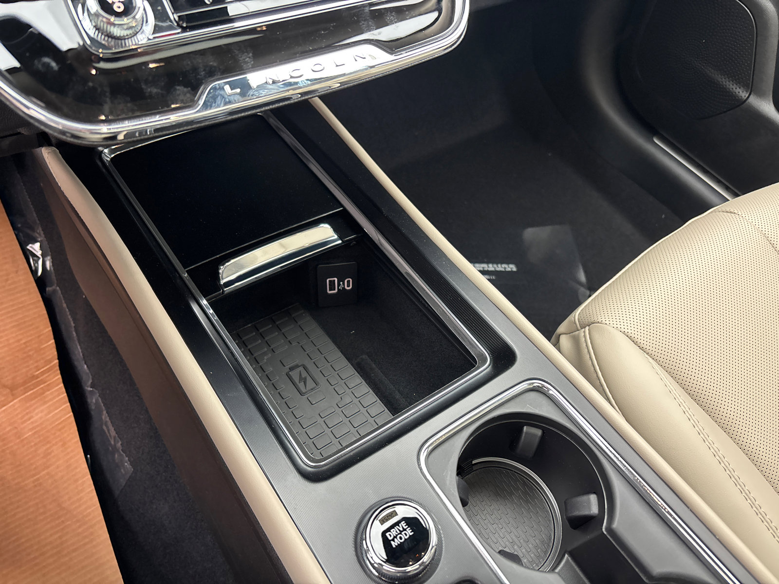 New 2026 Lincoln Corsair Premiere image 23