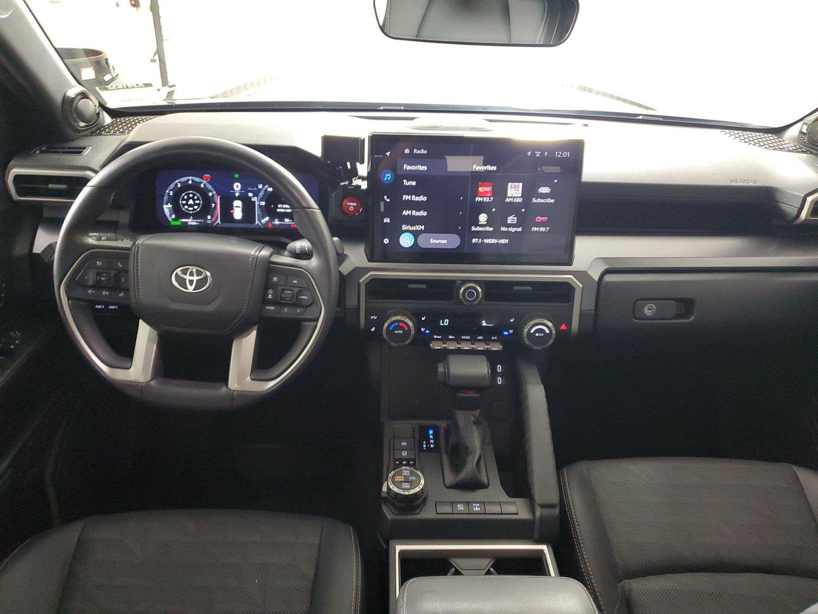 Used 2025 Toyota 4Runner TRD Off-Road Premium AWD/4WD image 12