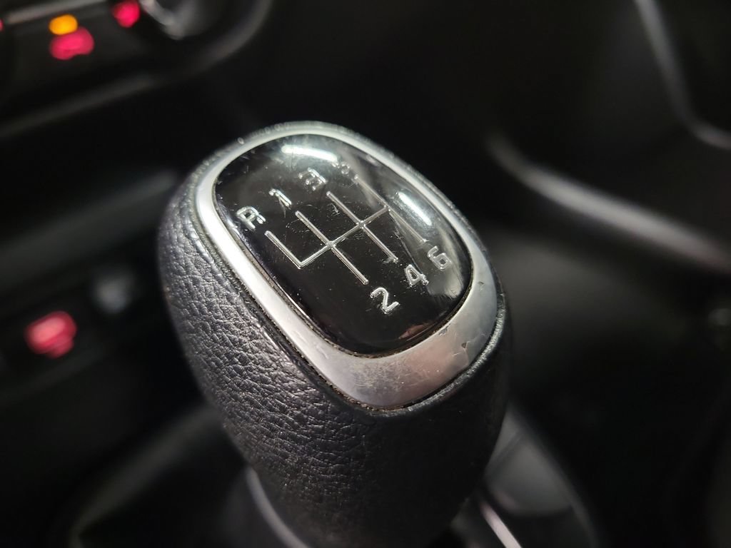Used 2020 Kia Soul LX FWD image 20