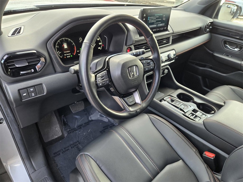 Used 2025 Honda Pilot TrailSport image 19