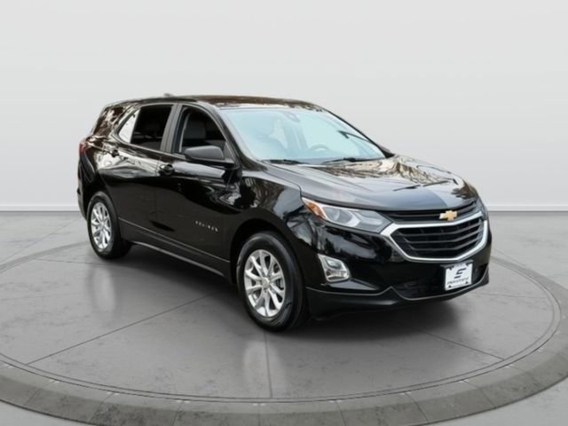 Used 2021 Chevrolet Equinox LS w/ LS Convenience Package image 1