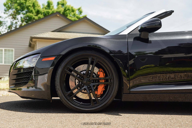 Used 2011 Audi R8 V8 AWD/4WD image 4