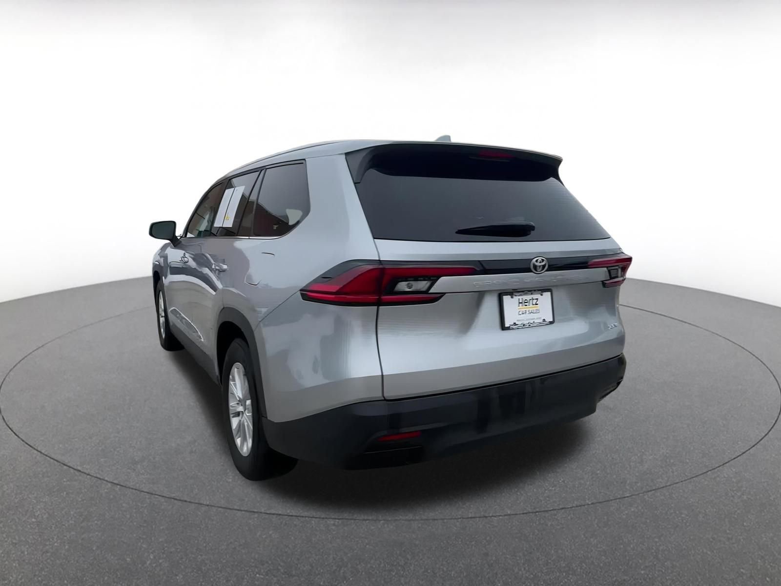 Used 2025 Toyota Grand Highlander FWD image 11