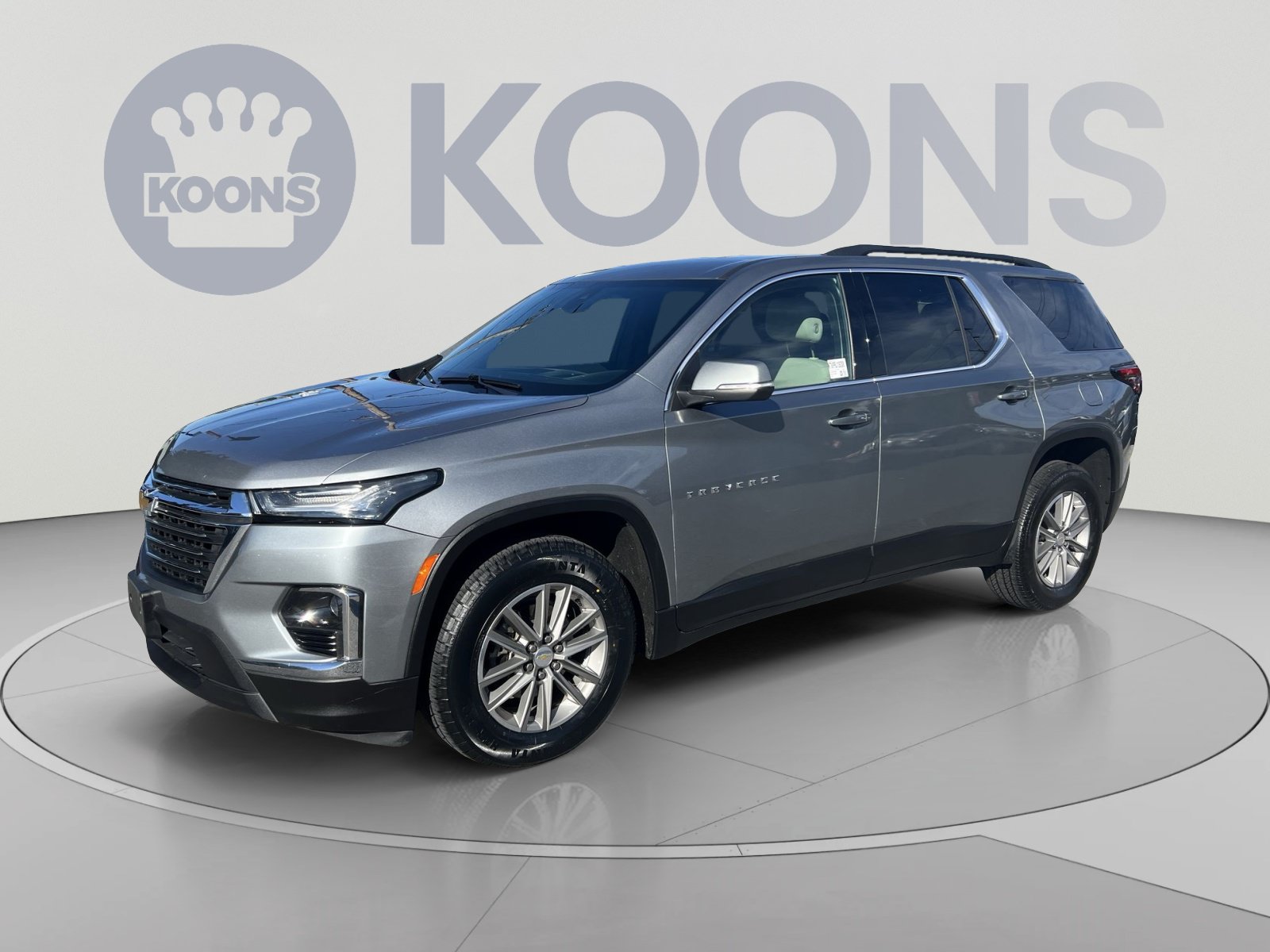 Used 2024 Chevrolet Traverse LT