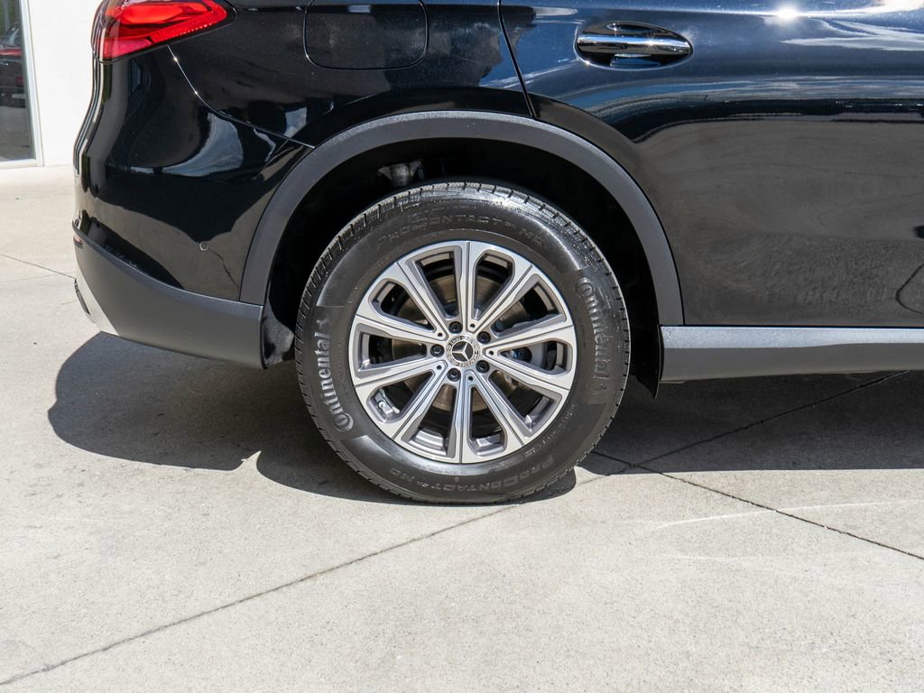Used 2023 Mercedes-Benz GLC 300 4MATIC image 34