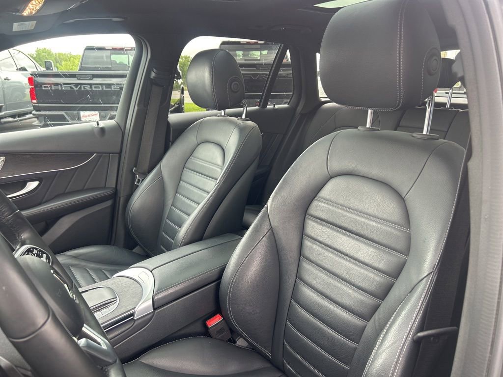 Used 2022 Mercedes-Benz GLC 300 4MATIC image 20
