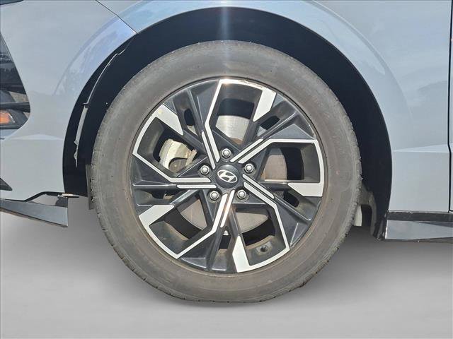 Used 2025 Hyundai Sonata SEL FWD image 13