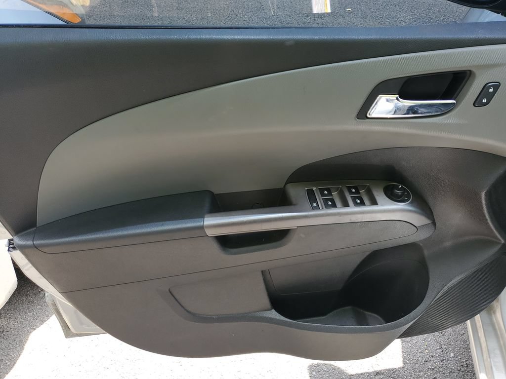 Used 2017 Chevrolet Sonic Premier FWD image 18
