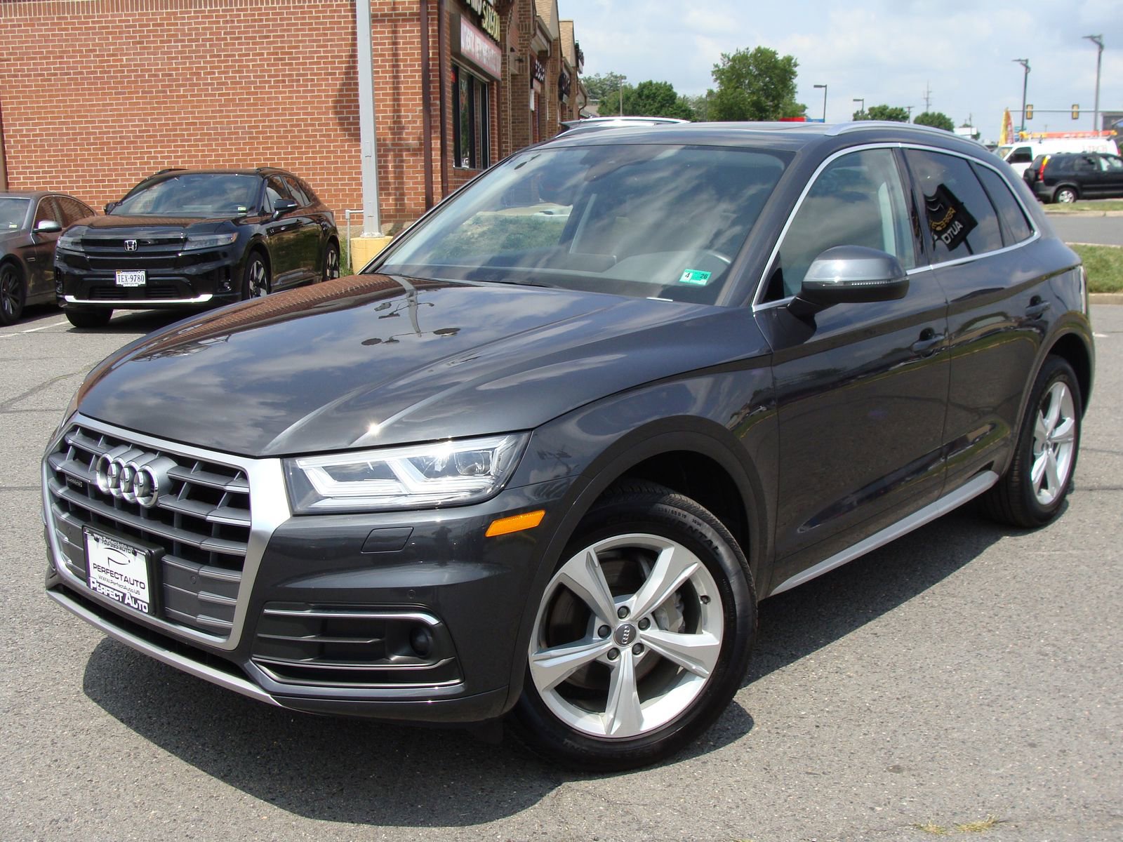Used 2020 Audi Q5 2.0T Premium Plus AWD/4WD image 3