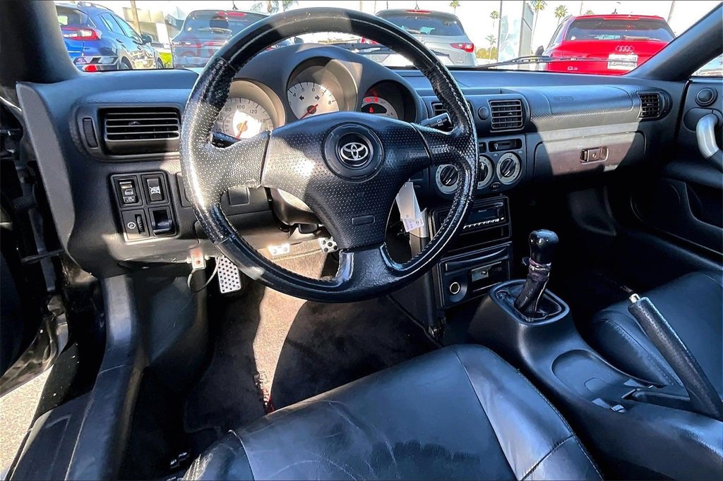 Used 2002 Toyota MR2 image 11