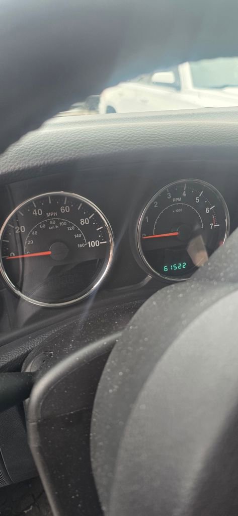 Used 2014 Jeep Wrangler Unlimited Sahara w/ Dual Top Group image 11